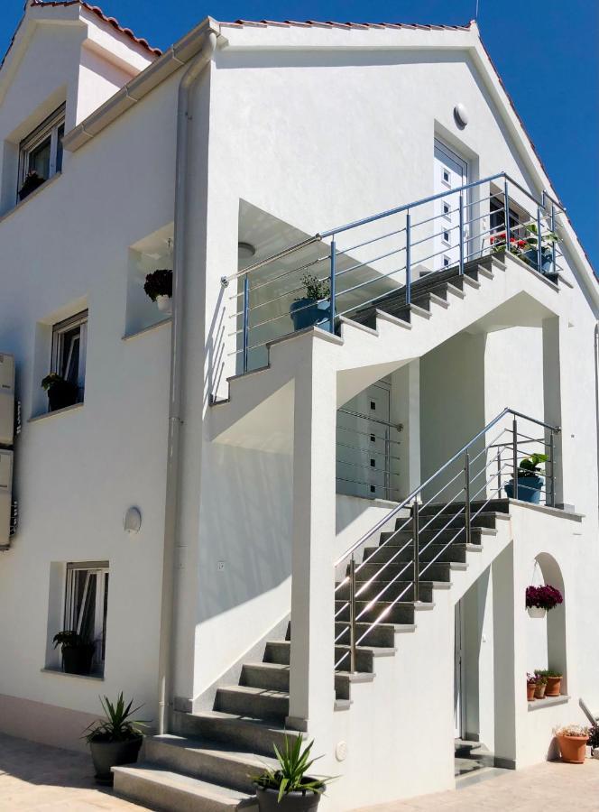 Villa Dani Sea & Pool Apartments Trogir Extérieur photo